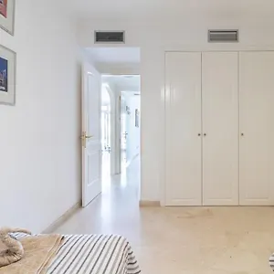 Flatguest + + 2bdr + Terrace Apartamento